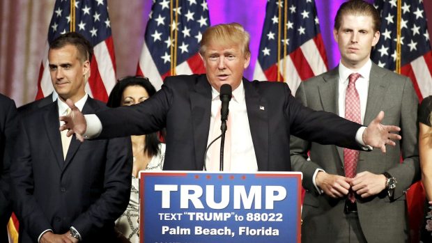 Donald Trump ovládl republikánské primárky na Floridě