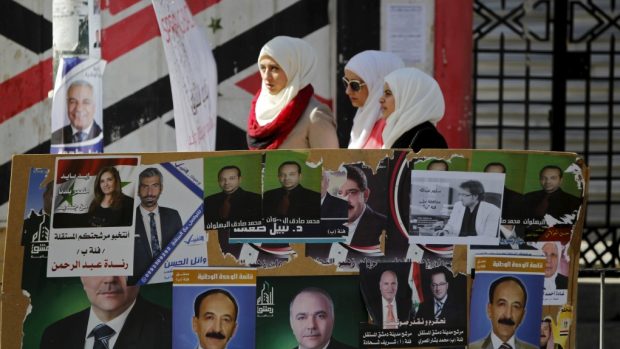 Volby v Sýrii. O 250 poslaneckých křesel usiluje na 3500 kandidátů ze tří desítek stran