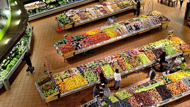 supermarket, zelenina, ovoce, nakupování