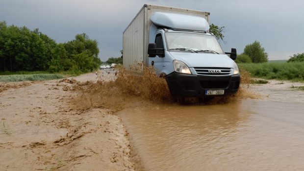 Prudké deště způsobily  ž. června lokální záplavy na Plzeňsku