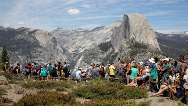 V Yosemitském národním parku v Kalifornii znovu duní vodopády