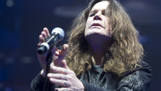 Zpěvák Ozzy Osbourne v pražské O2 areně vystoupil s britskou skupinou Black Sabbath