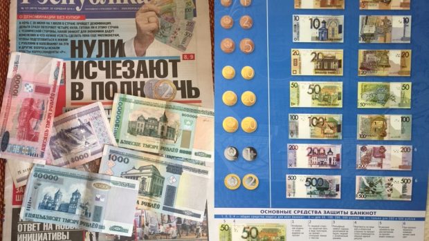 Bělorusové škrtají nuly z bankovek