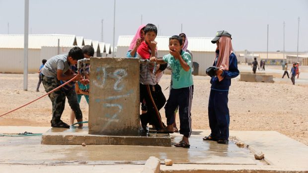 Smrt žízní hrozí až 60 tisícům Syřanů u jordánských hranic (ilustrační foto)