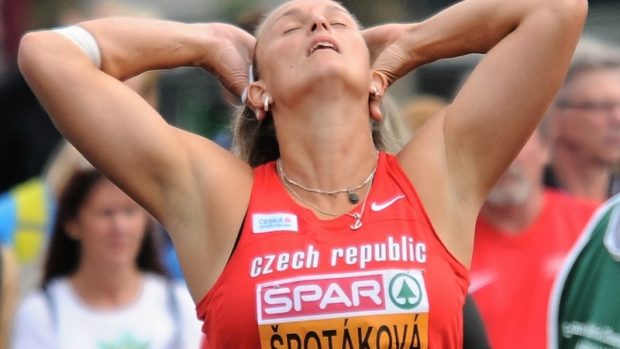 Zklamaná Barbora Špotáková