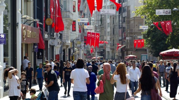 Pěší ulice Istiklal v centru Istanbulu