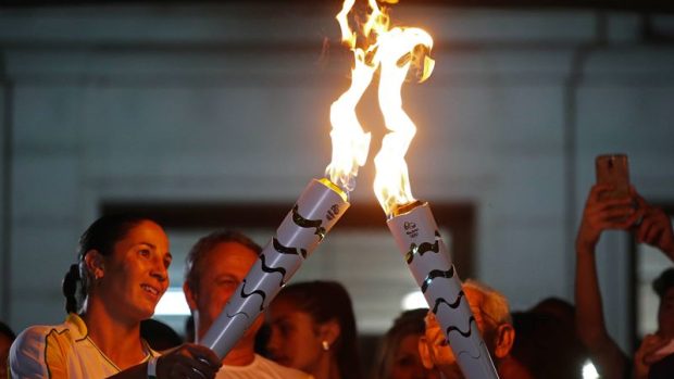 Olympijské pochodně už jsou v Riu, stále však nen jasné, kdo při slavnostním ceremoniálu zažhne oheň