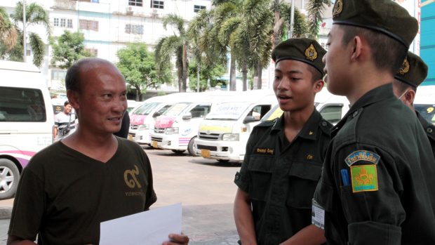 Změny v thajské ústavě mají posílit pravomoci armády