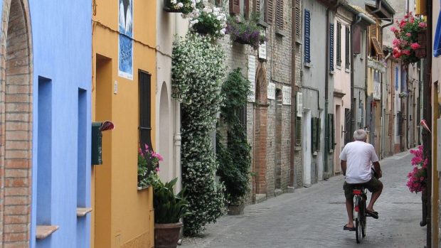 Italské město Rimini před zemětřesením, které ve středu zasáhlo střední Itálii