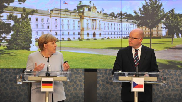 Tisková konference Angely Merkelové a Bohuslava Sobotky na Úřadu vlády