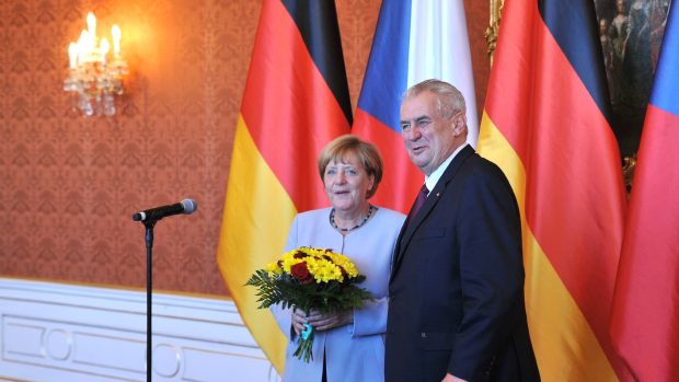 Německá kancléřka Angela Merkelová a český prezident Miloš Zeman