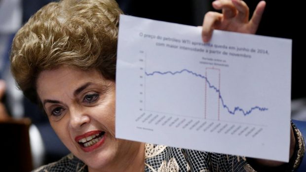 Brazilská prezidentka Dilma Rousseffová předstoupila před senátory