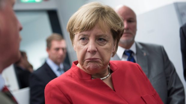 Německá kancléřka Angela Merkelová připustila, že Německo a další země EU udělaly chyby při řešení uprchlické krize (archivní foto)