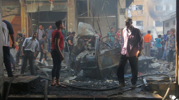 Zasažené tržiště v Idlibu
