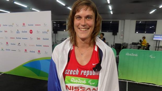 Hendikepovaná atletka Eva Berná získala v Riu bronz v kouli