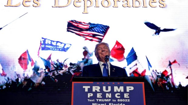 Donald Trump na předvolebním mítinku v Miami