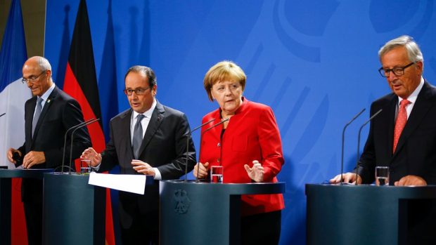 Kancléřka Angela Merkelová a francouzský prezident François Hollande mluvili o digitalizaci evropskému hospodářství