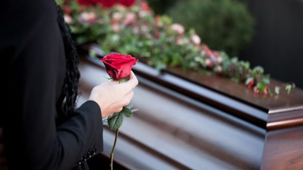 Online přenosy z pohřbů jsou v Británii stále populárnější (ilustrační foto)