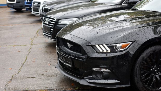 Vozy zabavené z trestné činnosti, které jsou určené k prodeji. Ford  Mustang GT
