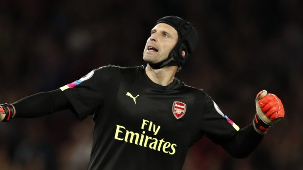 Petr Čech v dresu Arsenalu.