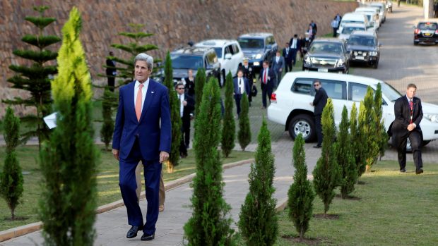 John Kerry na klimatické konferenci ve Rwandě