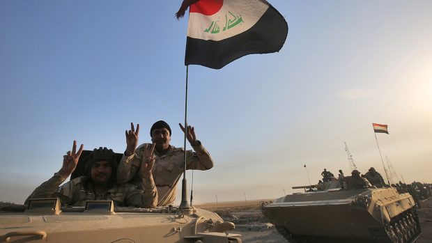 Irácké jednotky postupují k Mosulu z jihu poté, co irácký premiér Abádí oznámil začátek dlouho očekávané operace na osvobození města