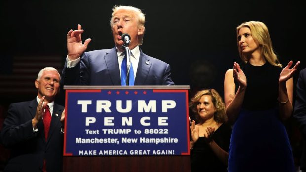 Součástí týmu pro převzetí moci má být i dcera nově zvoleného amerického prezidenta Donalda Trumpa Ivanka Trumpová (vpravo)