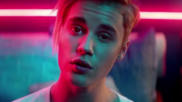 Justin Bieber v klipu What Do You Mean?