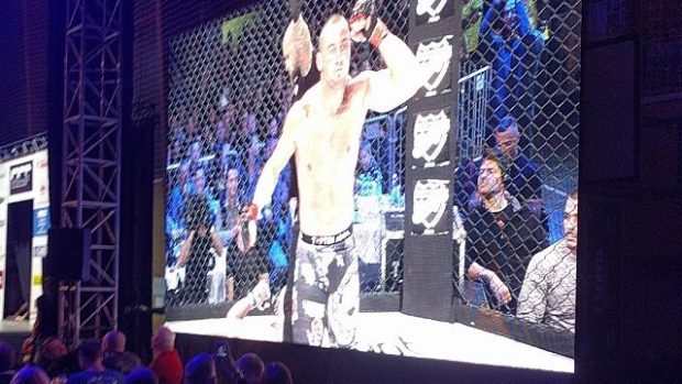 Bývalý fotbalista Miroslav Slepička má za sebou debut v MMA