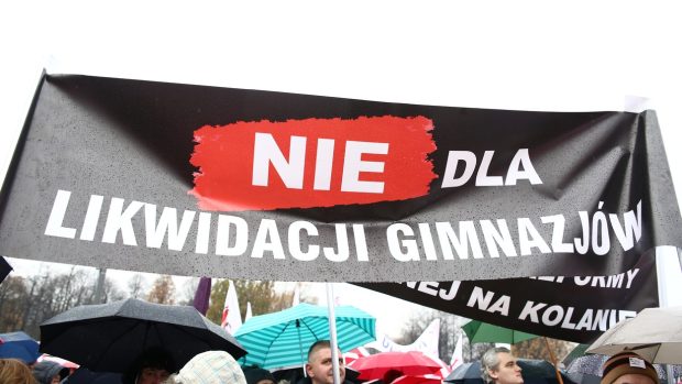 Protesty proti reformě vzdělávání v Polsku