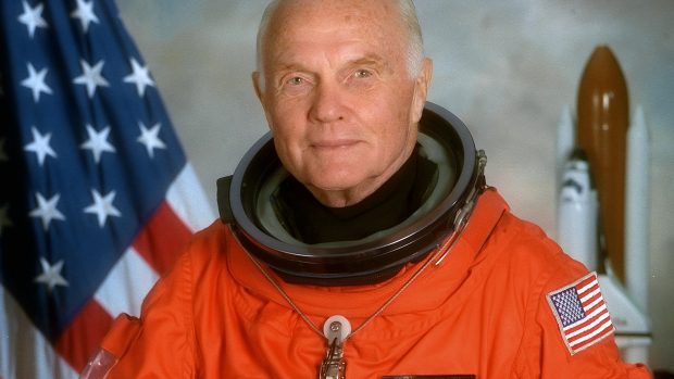 Bývalý americký astronaut John Glenn
