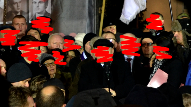 Polská média protestují proti omezení přístupu do Sejmu. Některá o politicích nepíší, některá jim zamazávají tváře