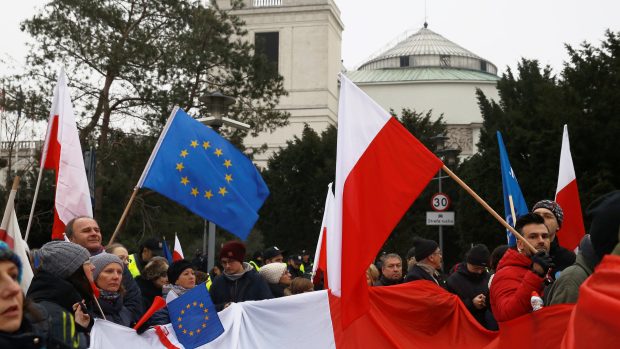 Protestující v Polsku
