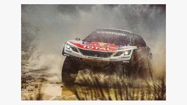 Sébastien Loeb převzal průběžné vedení mezi auty