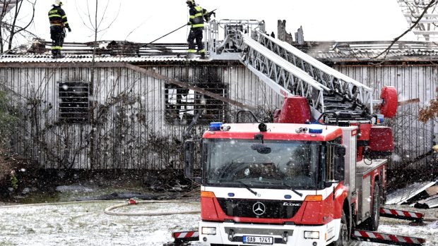 Na pražské Štvanici hořela dílna nedaleko skateparku