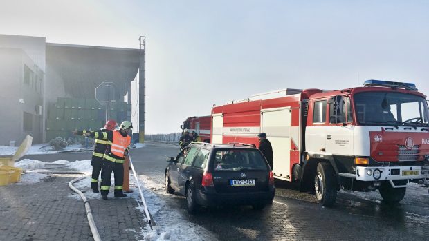 Požár průmyslové haly na Mostecku