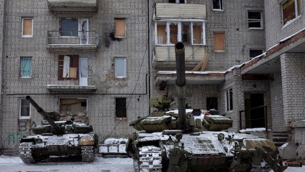 Ukrajinské tanky ve městě Avdijivka