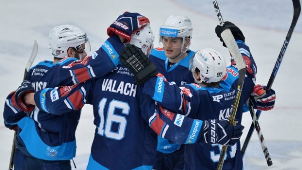 Hokejisté Chomutova se radují z vítězství