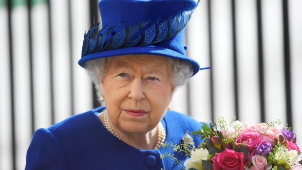 Královna Alžběta II. formálně potvrdila odchod Velké Británie z EU.