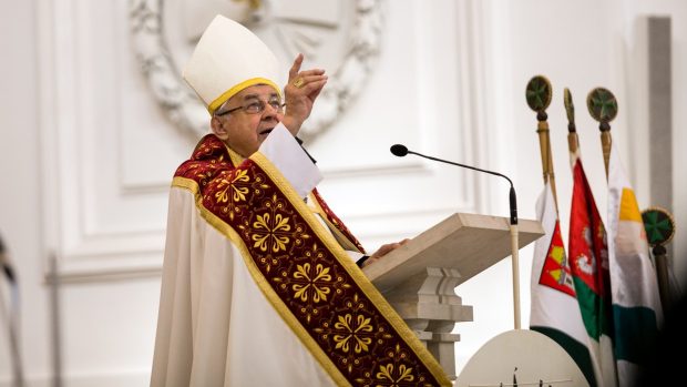 Kardinál Miloslav Vlk. Archivní snímek z roku 2015.