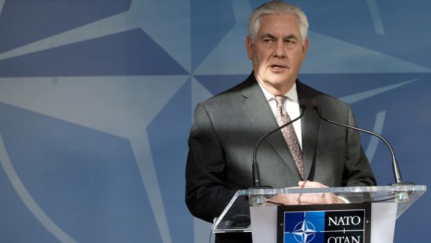 Ministr zahraničí USA Rex Tillerson na summitu NATO