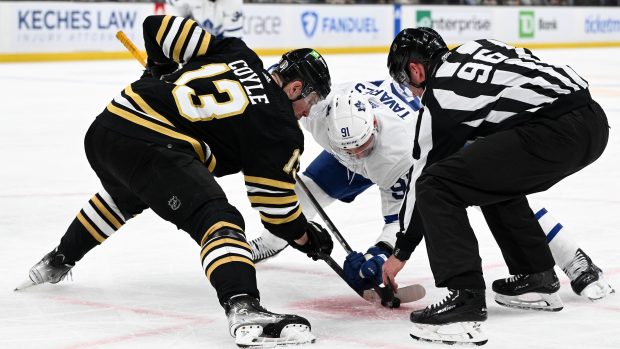 Boston Bruins podruhé v play off NHL porazili Toronto Maple Leafs