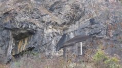 Pátrání Zdiby - prohledávají se i chaty a jeskyně