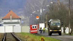 Okolí Vrbětic na Zlínsku, kde znovu explodoval muniční sklad, je i nadále pod dohledem policie