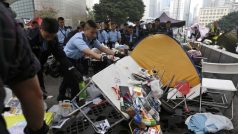 Hongkongská policie dostala zelenou k vyklizení místa