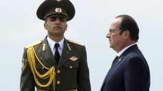 Památku Arménů zabitých osmanskými Turky uctil v Jerevanu i francouzský prezident Hollande
