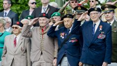 Veteráni, vojáci a politici si na pražském Vítkově připomněli 70 let od konce 2. světové války
