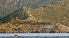 Člun s uprchlíky u řeckého ostrůvku Pserimos