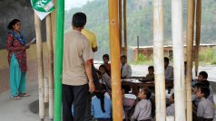 Nepálci bambusovým školám ze začátku nedůvěřovali
