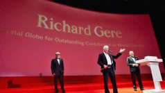 Richard Gere převzal Křišťálový glóbus za mimořádný umělecký přínos světové kinematografii